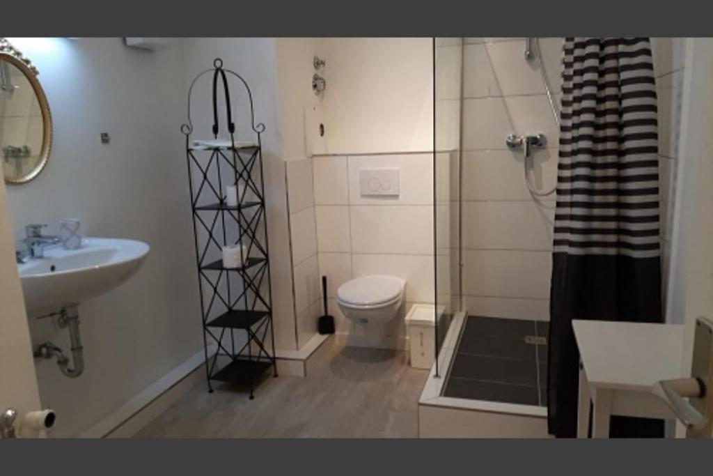 Apartment 41 Citynah, Bad Extern, Einfache Ausstattung 함브루크 외부 사진